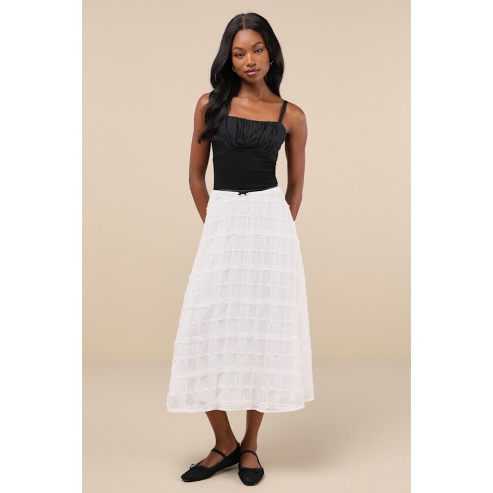 Lulus Expert Sweetness White Textured A-line Midi Skirt - Size M NWT